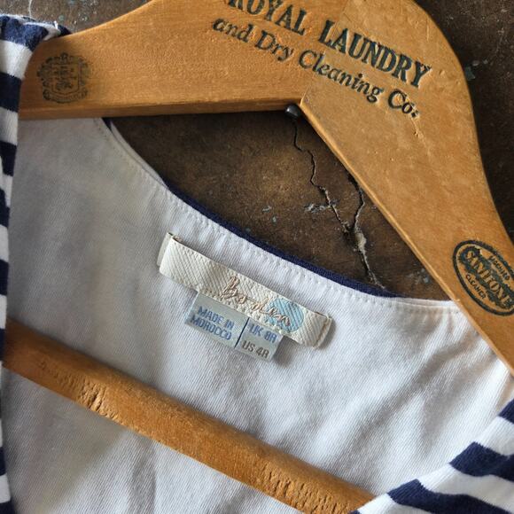 Boden Breton Striped V Neck Sheath Dress Size 4 Ruched White Blue Fitted Stretch - Picture 4 of 6